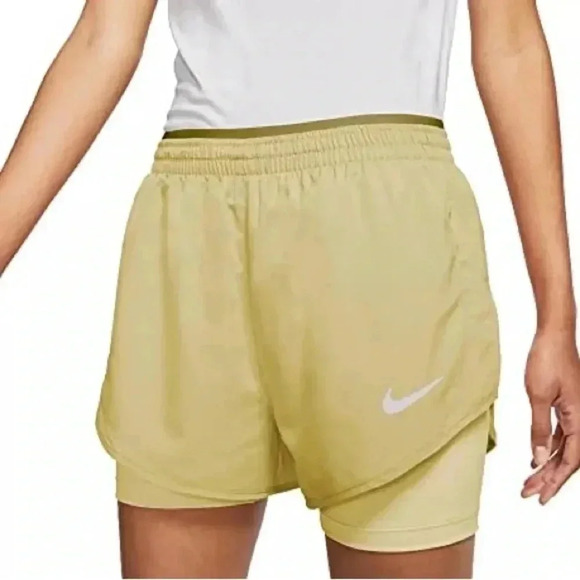 Nike Women`s Tempo Luxe 2-in-1 Running Shorts - Picture 1 of 8